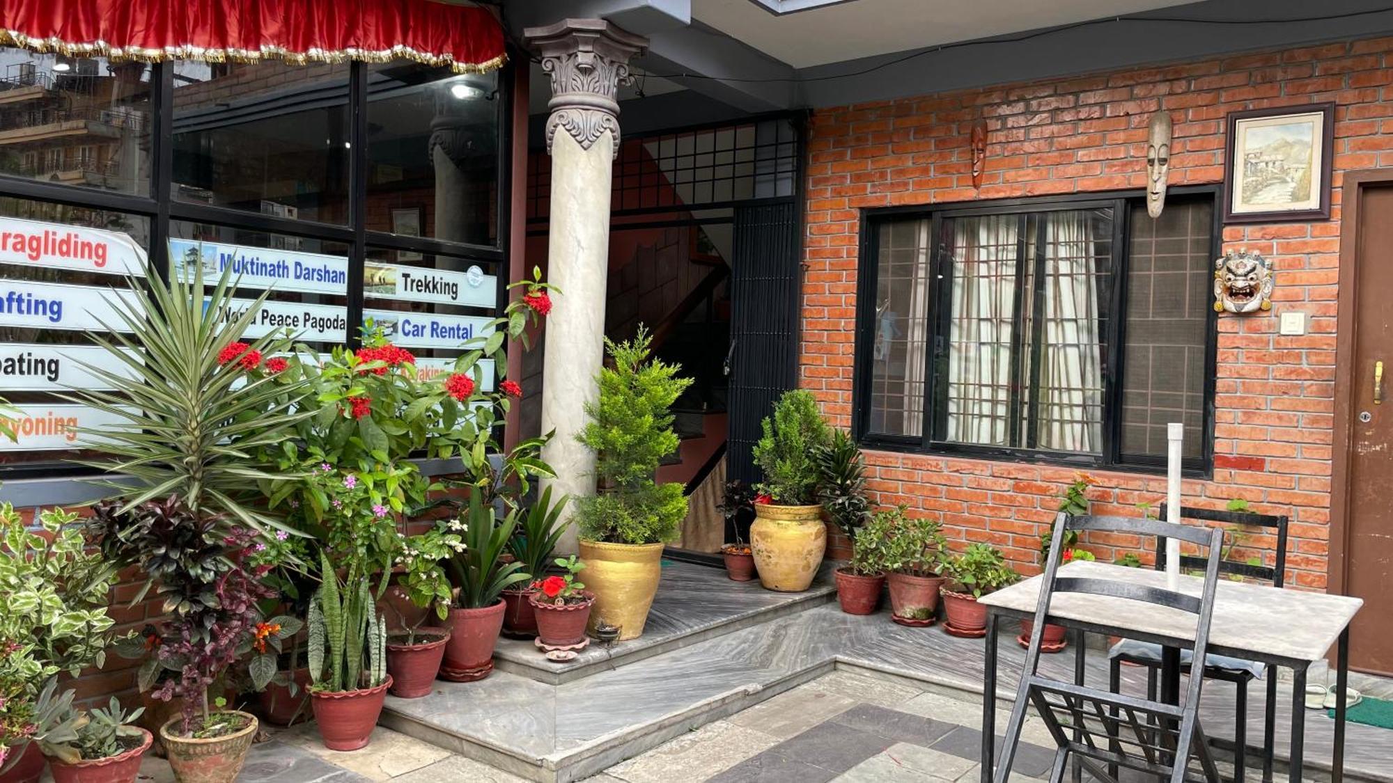 Hotel Hakoniwa Pokhara Dış mekan fotoğraf