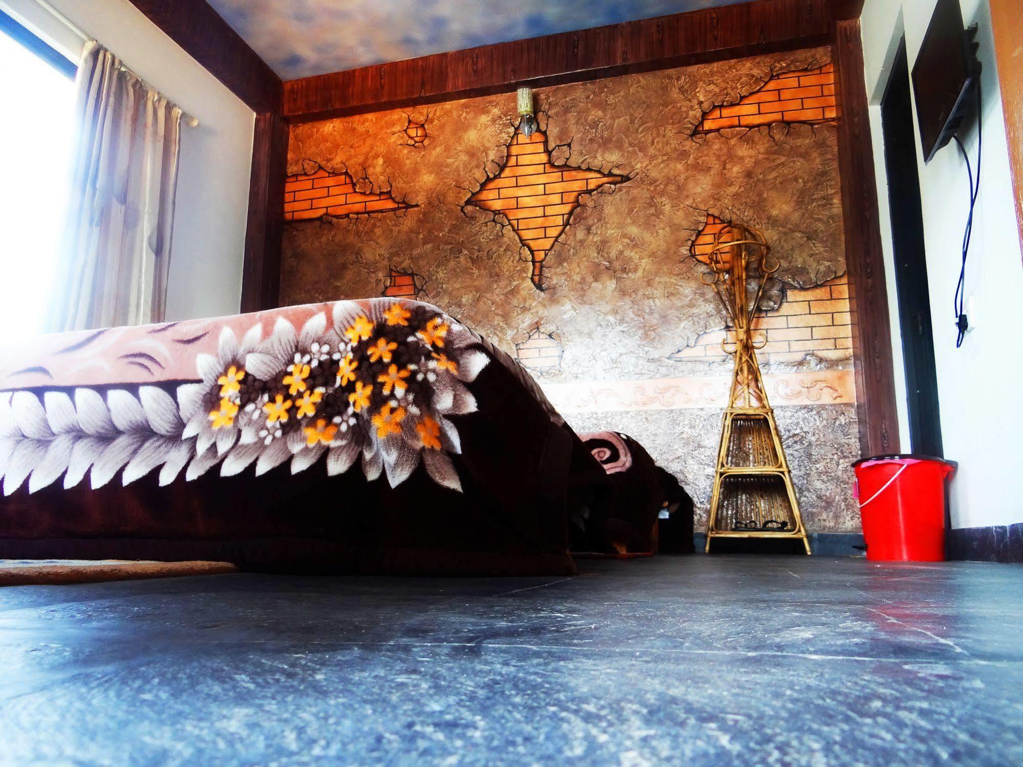 Hotel Hakoniwa Pokhara Dış mekan fotoğraf